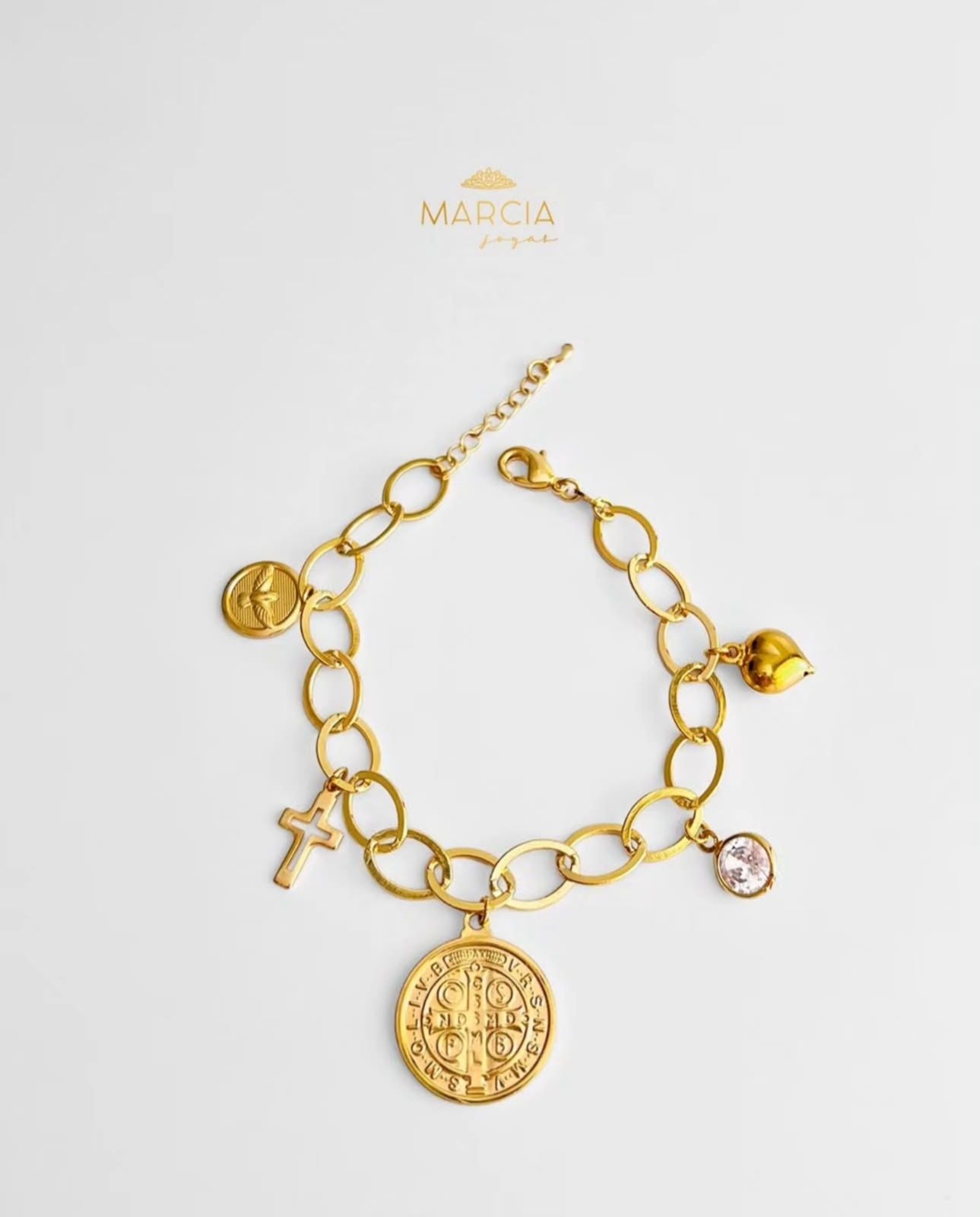 Pulsera Dorada con Dijes