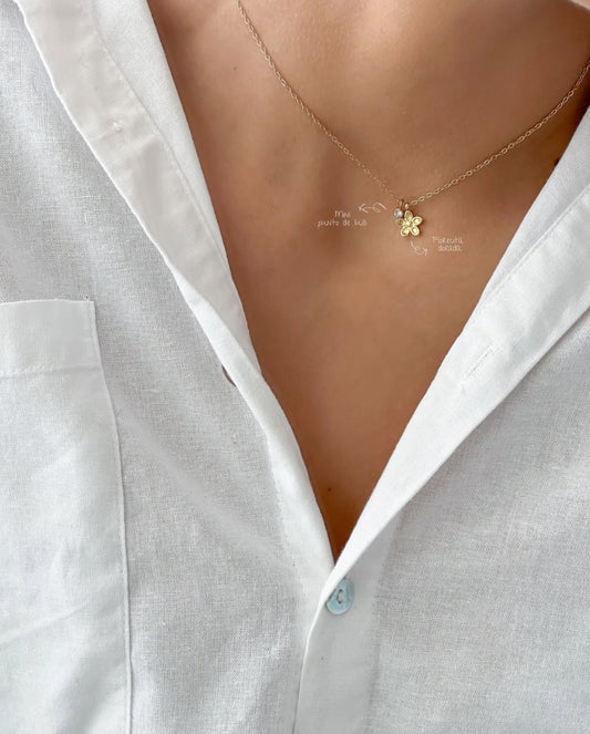 Collar de Flor y Punto de Luz